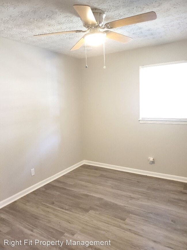 Building Photo - 3 br, 1.5 bath House - 4806 Wellborn Drive
