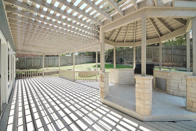 Building Photo - 1402 Shannon Oaks Trail