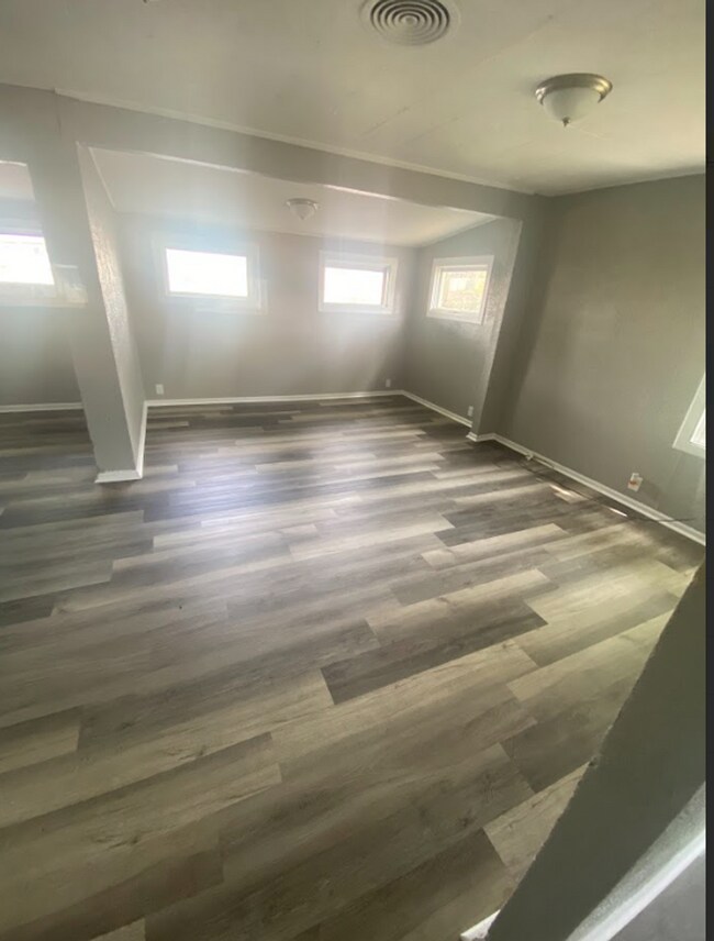 Foto del edificio - 1-157 1/2 Stafford Ave