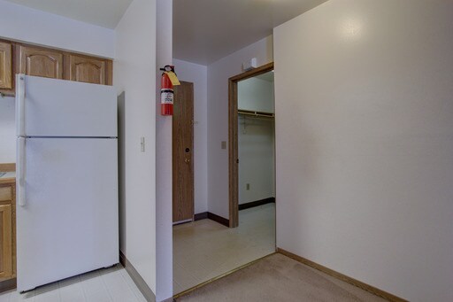 Fotografía del edificio - 9701 Vanguard Dr