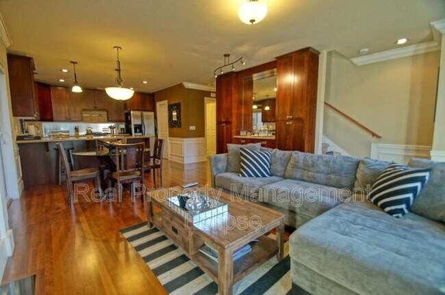 Foto del edificio - 4312 Linden Ave N
