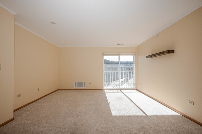 Building Photo - 801 N McLean Blvd