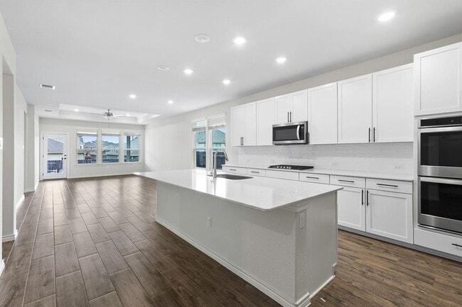 Foto del edificio - 221 Grace Lilly Dr