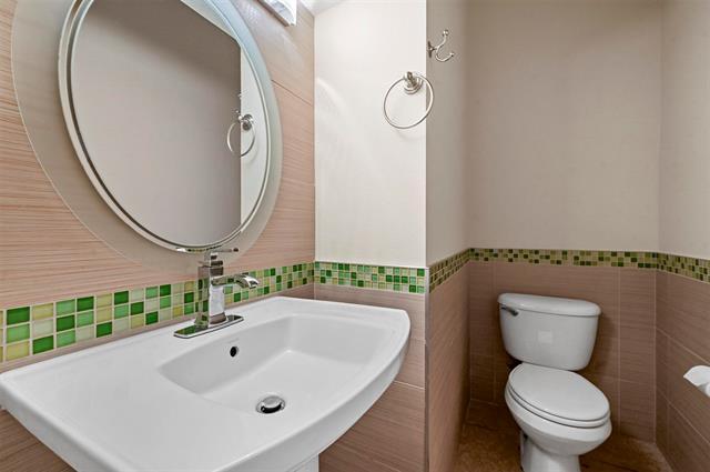 Foto del edificio - 7706 Chorus Way