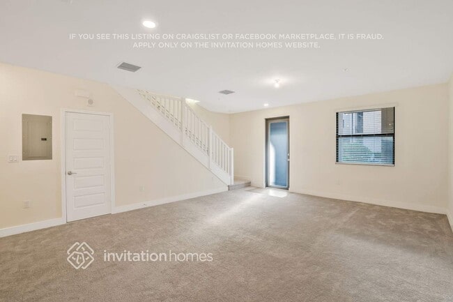 Foto del edificio - 10449 NW 82nd St