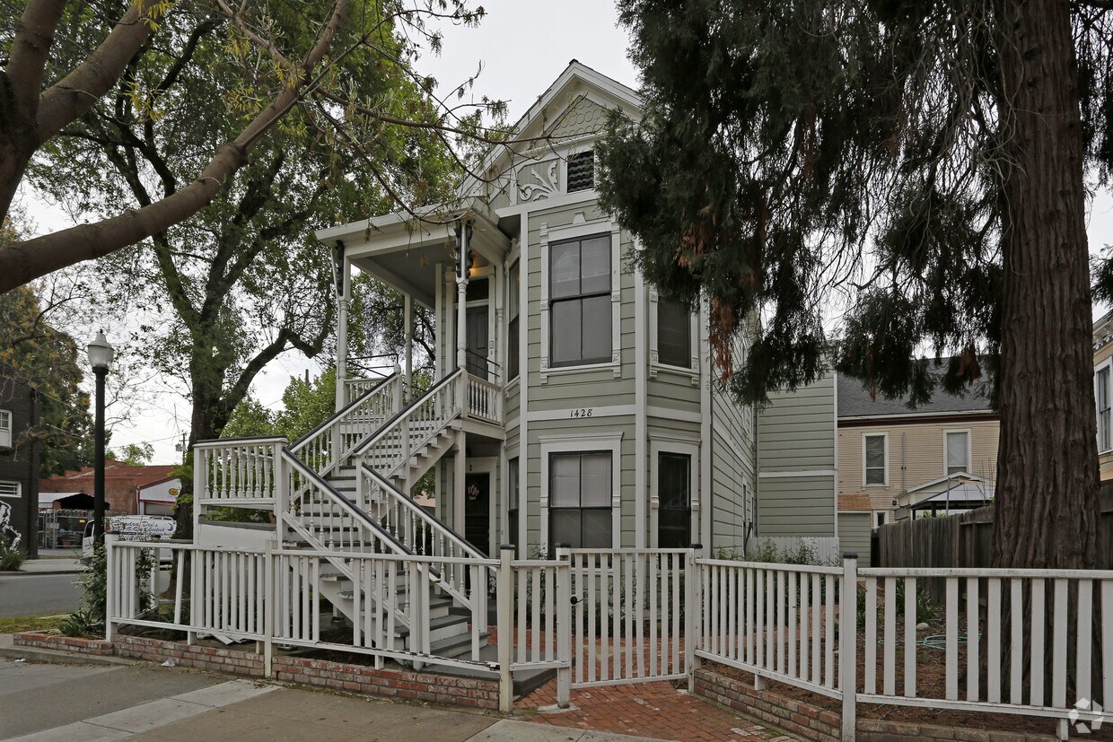 Building Photo - 1428 F St