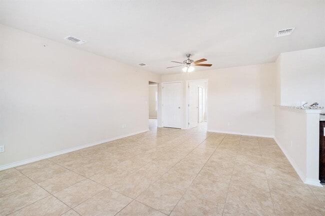 Foto del edificio - 2200 Creekside Ln