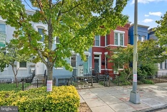 Building Photo - 1641 4th St NW