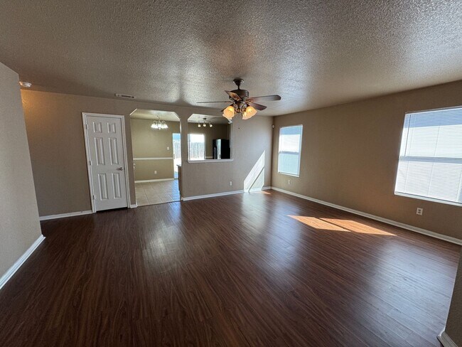 Building Photo - 2603 John Porter Dr