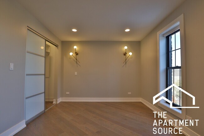 Foto del edificio - 1436 W Blackhawk St