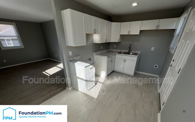 Building Photo - 1410 Lyceum Rd