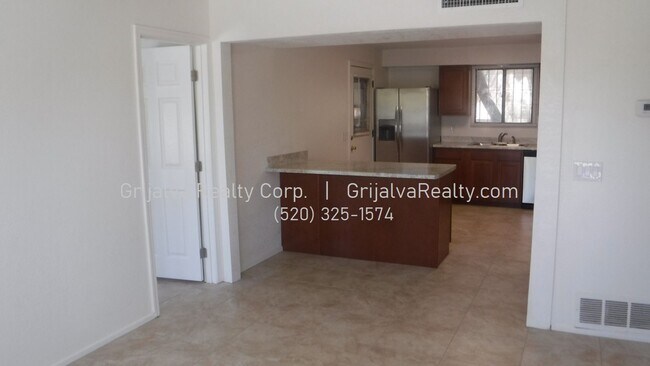 Foto del edificio - 1550 N 4th Ave