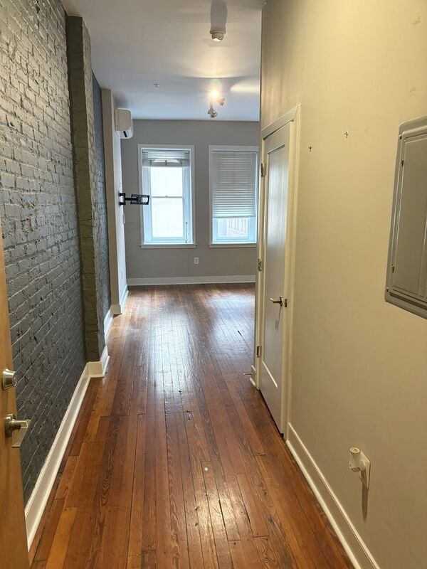 Building Photo - 21 S Calvert St