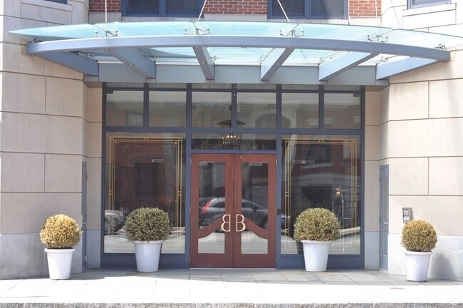 Foto del edificio - 306 Columbus Ave
