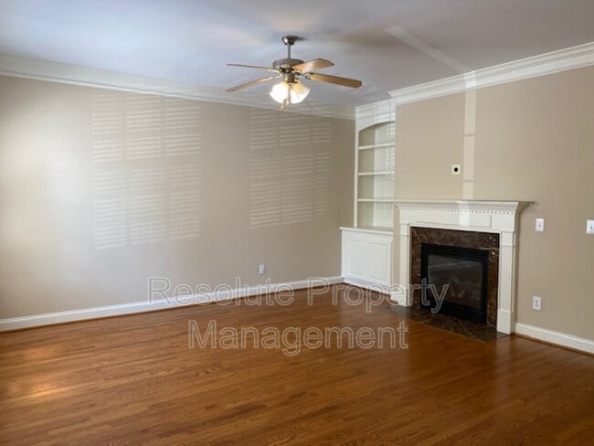 Building Photo - 10906 Flower Bed Ct