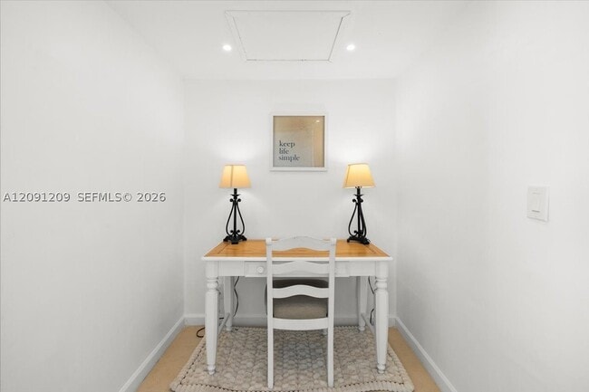 Building Photo - 4001 S Ocean Dr
