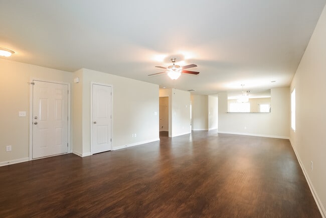 Foto del edificio - 40 Camden Pl