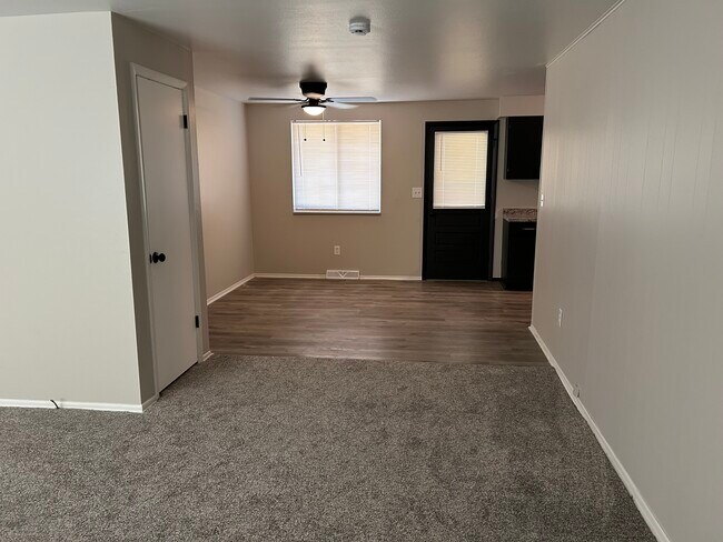 Foto del edificio - 1292 Moore St