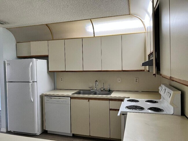 Foto del edificio - 1617 Laurel Leaf Ln