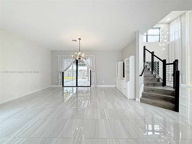 Foto del edificio - 15530 NW 89th Ct
