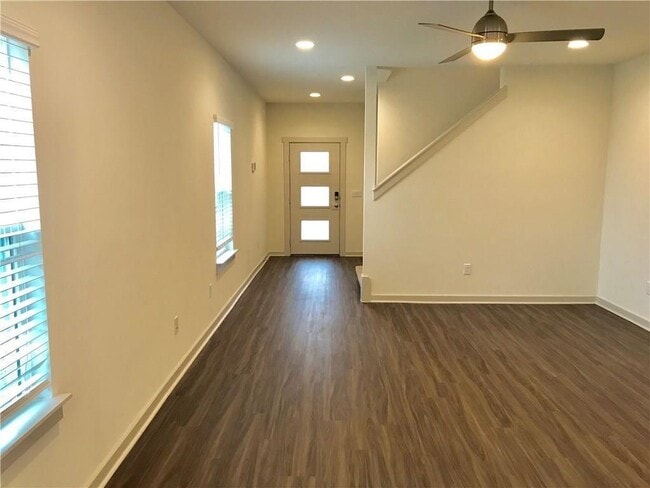 Building Photo - 8201 Linnie Ln