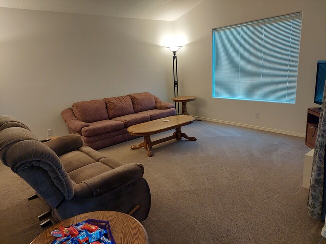 Building Photo - 3839 Accipter Dr