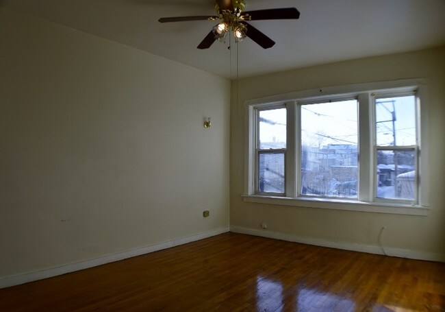 Foto del edificio - 1248 N Spaulding Ave