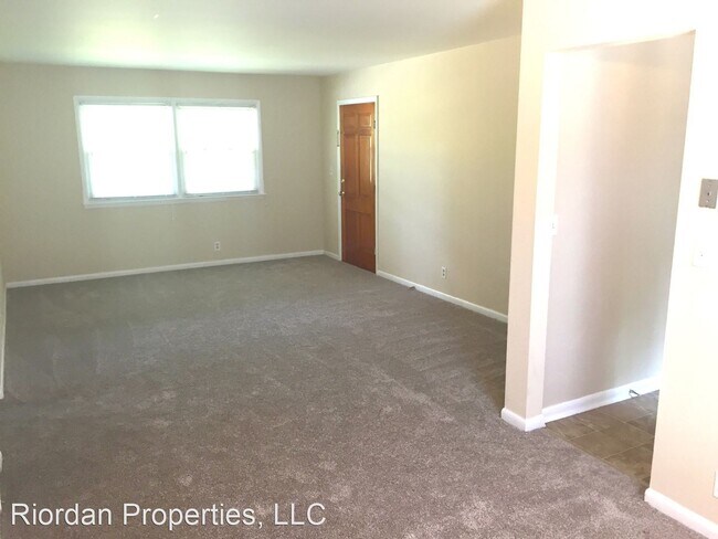Building Photo - 3512 Rodenberg Ave