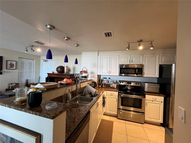 Foto del edificio - 215 SW 42nd Ave