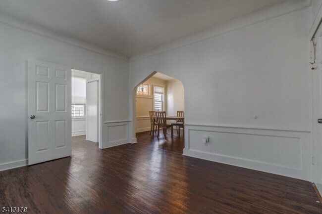 Foto del edificio - 172 Goldsmith Ave