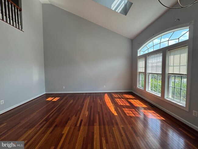 Foto del edificio - 15028 Gaffney Cir