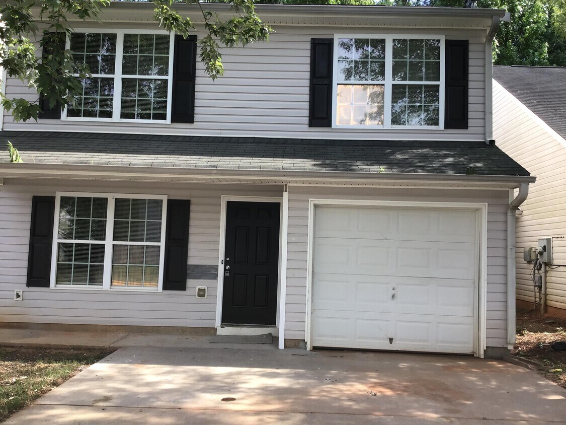 Primary Photo - 261 Lossie Ln