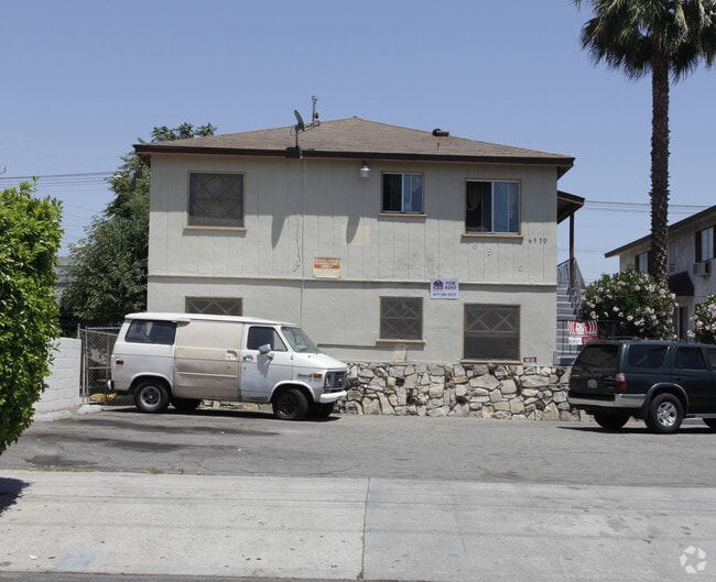 Building Photo - 6930 Simpson Ave