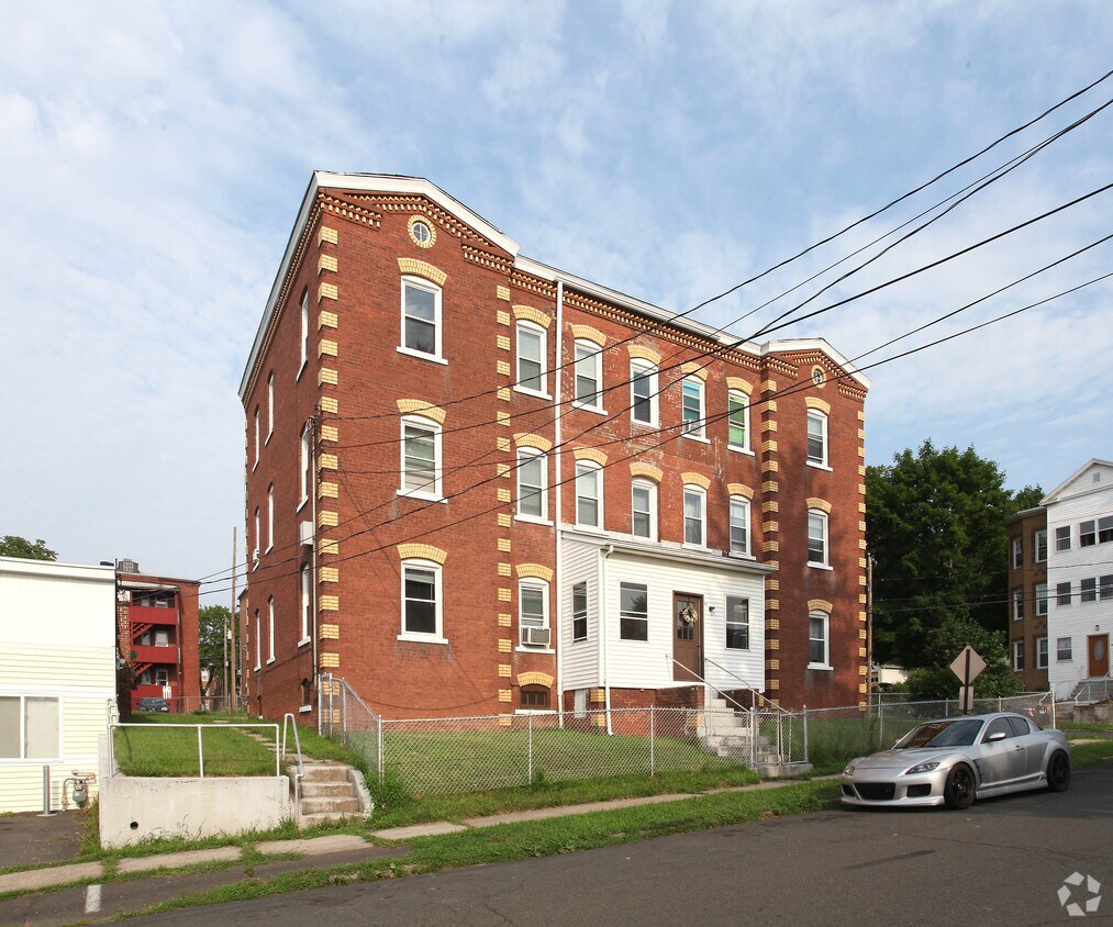 Building Photo - 50 Horace St