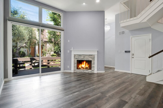 Living Room - 9000 Vanalden Ave
