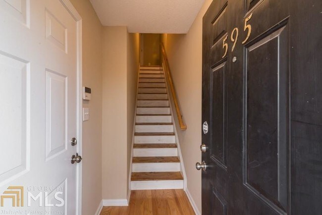 Foto del edificio - 595 Cooper St SW