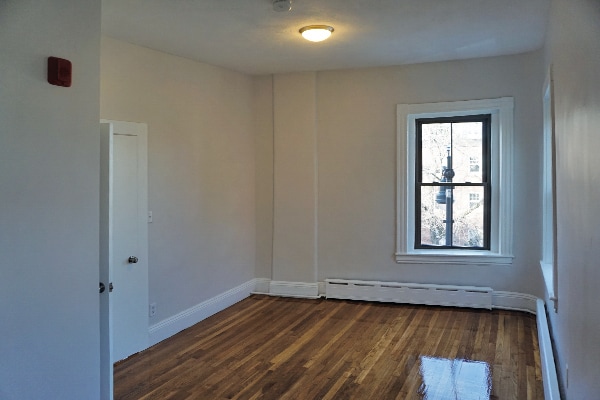 Building Photo - 120 Willow St
