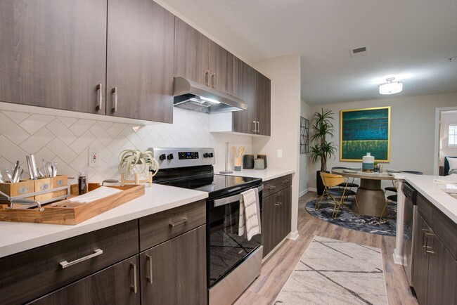 ¡Cocina recientemente renovada - Rocky Creek Apartments