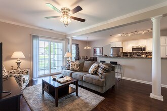 Oakmonte Apartment Homes Photo