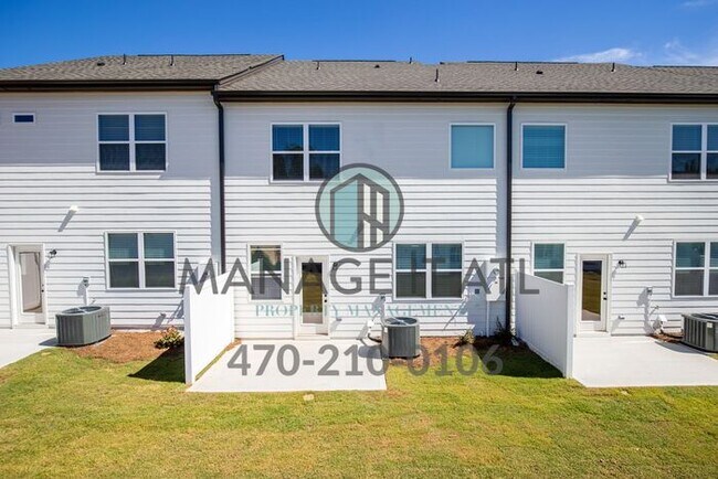 Photo - Beautiful 3 bedroom Townhome in Gainesville!