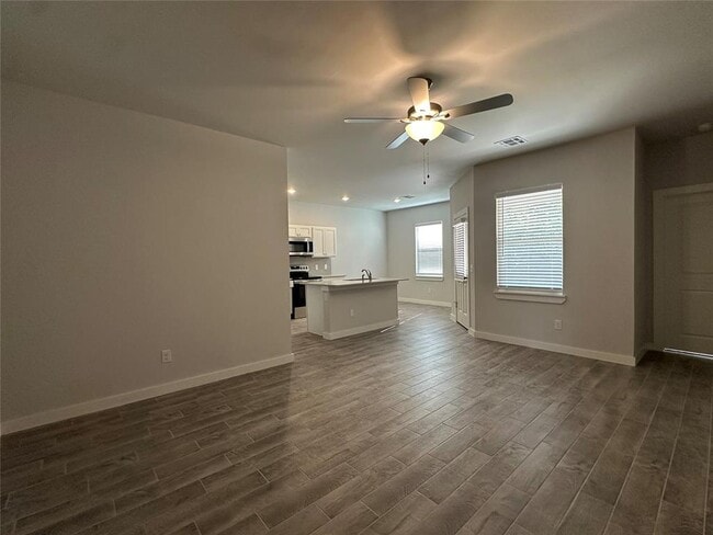 Building Photo - 17940 Lantana Loop