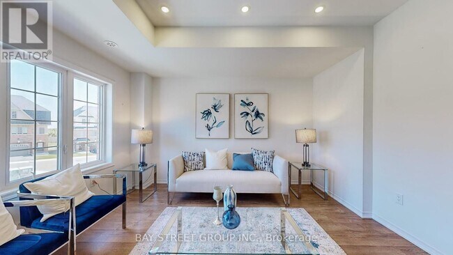 Photo du bâtiment - 2695 Magdalen Path