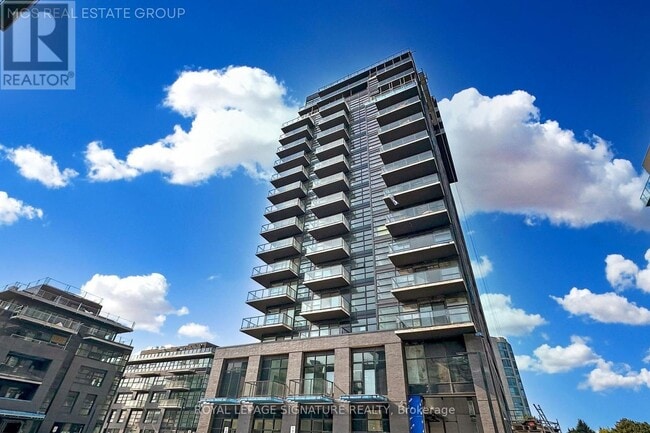 Building Photo - 1606 Charles St