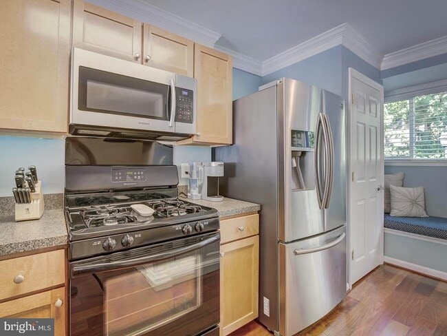 Foto del edificio - 1471C N Van Dorn St