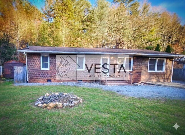 Foto del edificio - 326 New Salem Rd