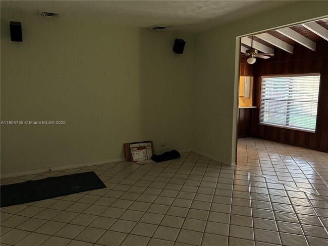 Building Photo - 5951 SW 84th St