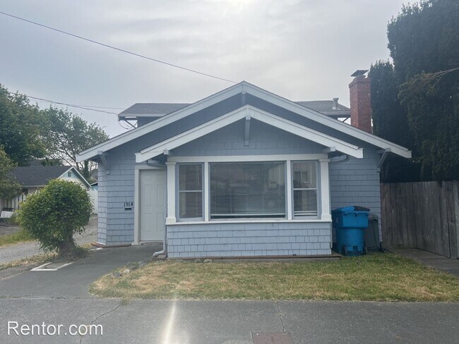 Building Photo - 2 br, 1 bath House - 1914 Summer Street