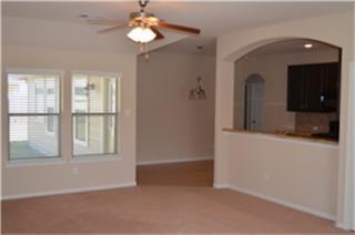 Foto del edificio - 28622 Lockeridge Farms Dr
