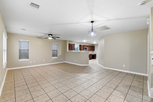 Building Photo - 1230 Grassy View Dr