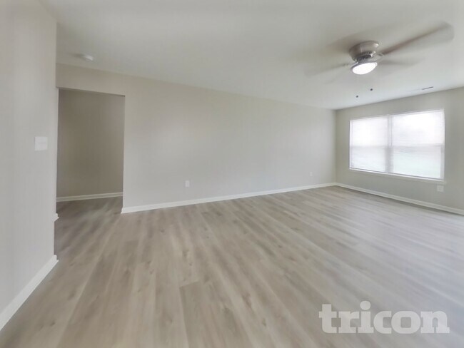 Foto del edificio - 11491 N Creekside Dr